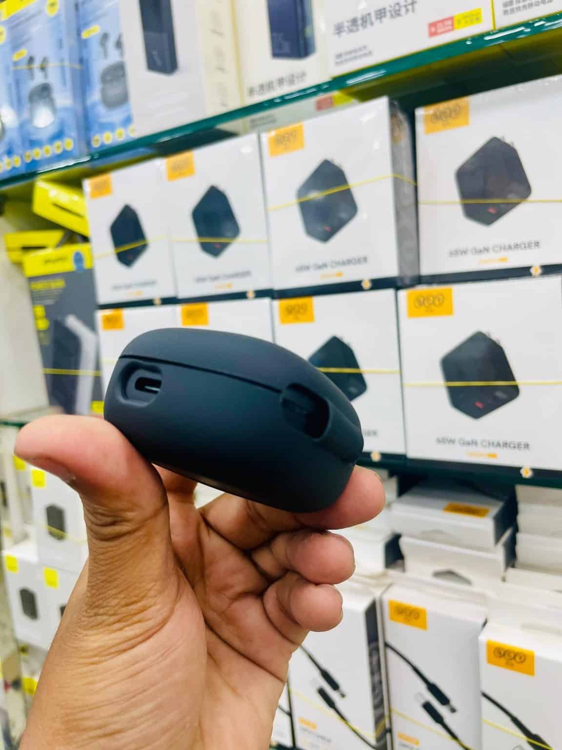 QCY melobuds HT05 Protective Carrying Case - Image 3